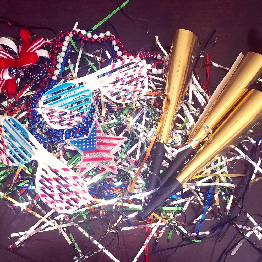 4th of July Fun Glasses Necklace Noise Makers